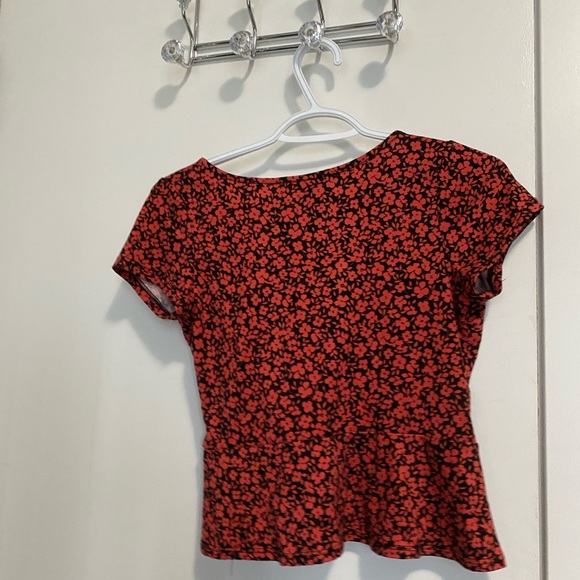 Red and black floral top - Picture 2 of 3